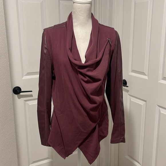 Blank NYC maroon shawl collar jacket - Picture 4 of 4